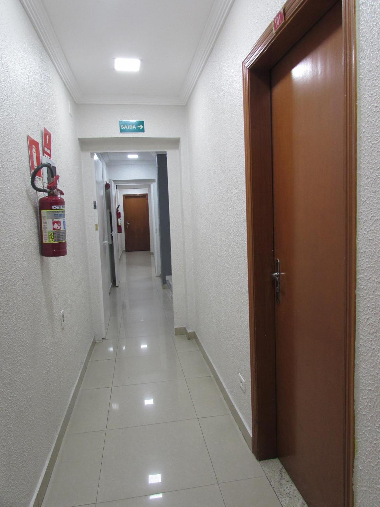 Hotel Tropicalia Proximo A 25 De Marco , Bras E Bom Retiro "Com Estacionamento Conveniado Ao Lado Do Hotel" ساو باولو المظهر الخارجي الصورة