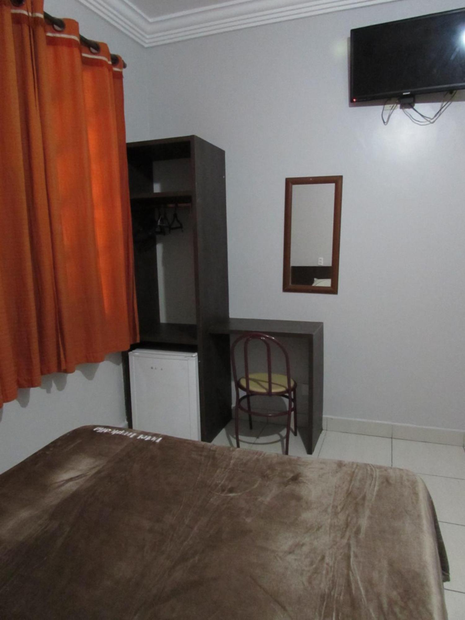 Hotel Tropicalia Proximo A 25 De Marco , Bras E Bom Retiro "Com Estacionamento Conveniado Ao Lado Do Hotel" ساو باولو المظهر الخارجي الصورة